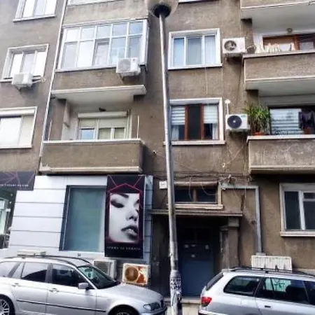 Sea Holidays Apartment *